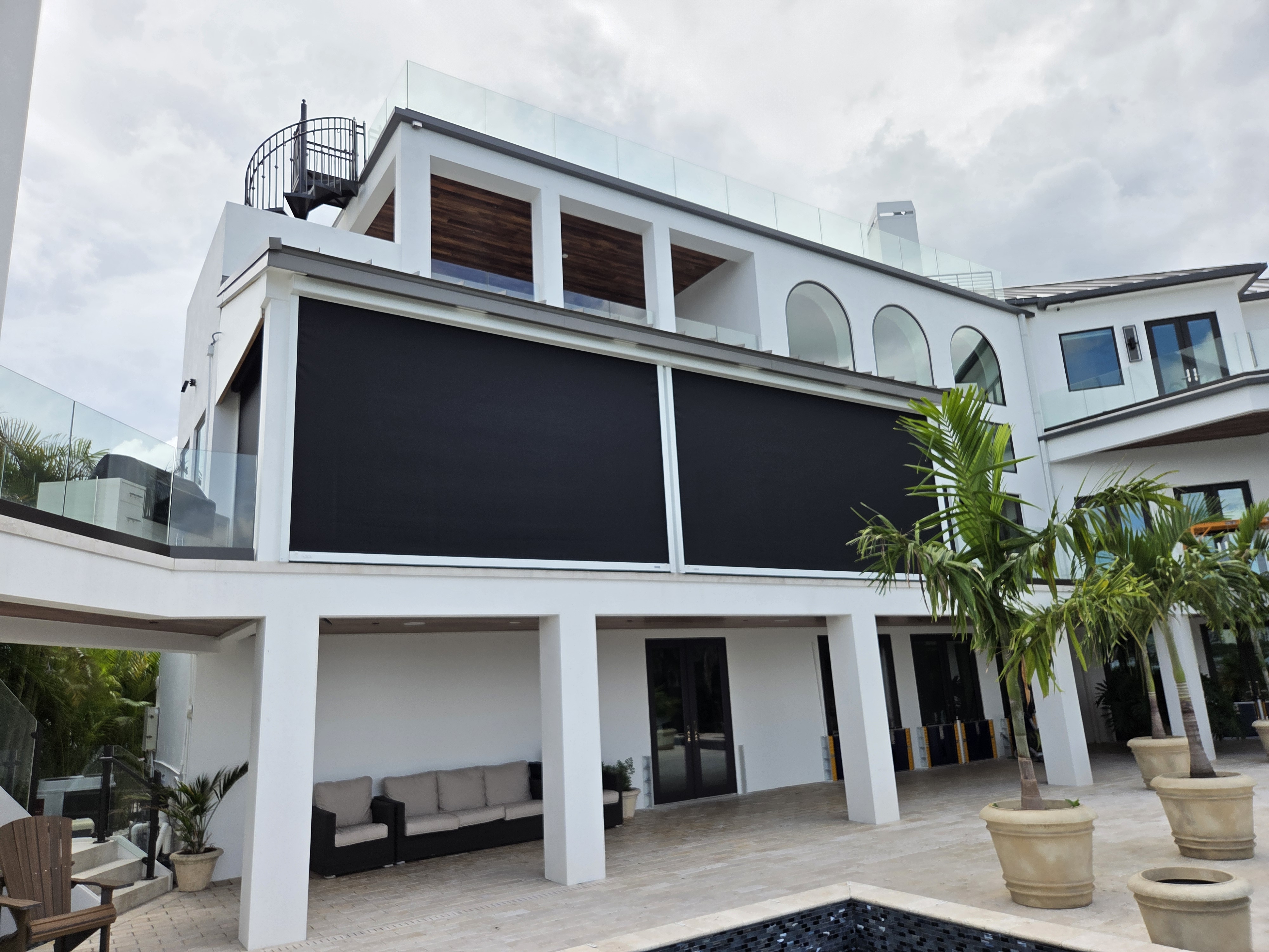 MagnaTrack motorized screen installation on Sarasota lanai